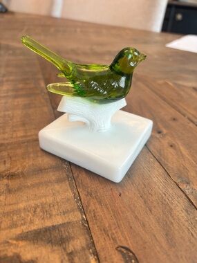 Vintage Westmoreland Glass Bird on a Perch Accent